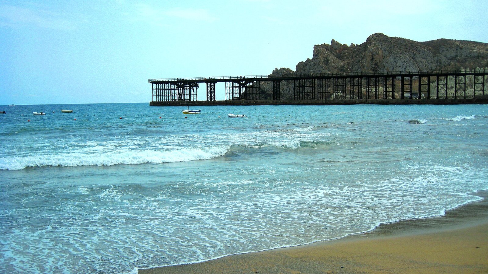 Der historische Erzverladepier Embarcadero del Hornillo in Águilas.
