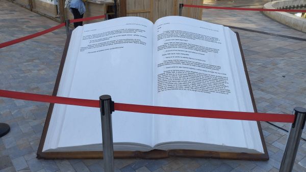 Cartagena: 33. Feria del Libro auf der Plaza Juan XXIII